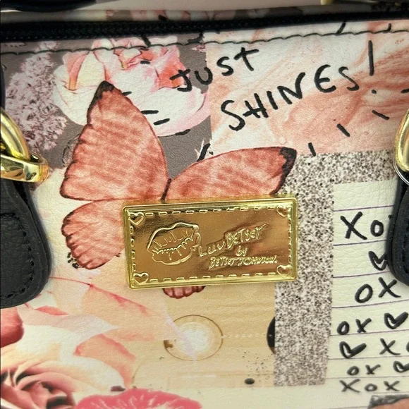 Betsey Johnson Small Handbag - NWT - Picture 5 of 12